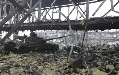 В Донецком аэропорту нашли тела украинских военных