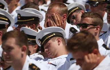 Речь Байдена усыпила выпускников Военно-морской академии США