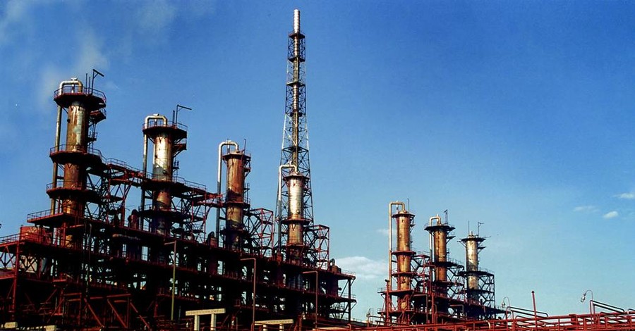  В Украине приостановили работу два азотных  завода