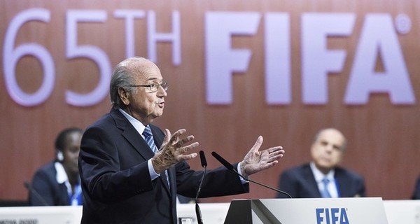 В ЮАР подтвердили выплату взятки вице-президенту ФИФА