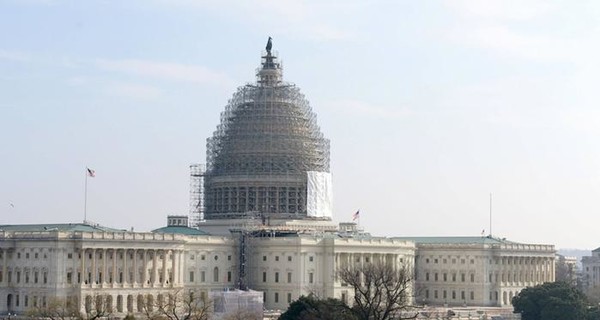 В США  сенаторы не договорились о реформе спецслужб