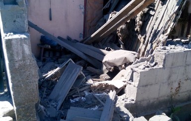 Гуманитарный штаб Ахметова выделит помощь пострадавшим во время бомбежки Марьянки
