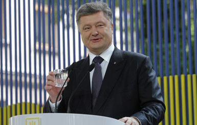 Пресс-конференция Порошенко: президент был серьезен, а местами грубоват