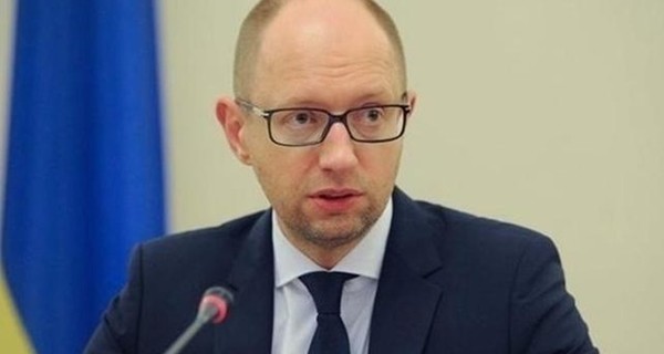 Яценюк заявил, что смена руководства 