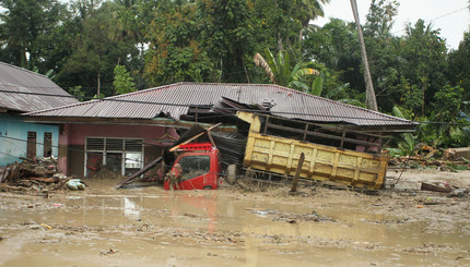 Наводнение в Индонезии 