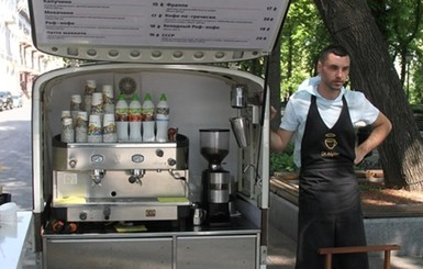 В Киеве кофе-машины увезут эвакуаторами