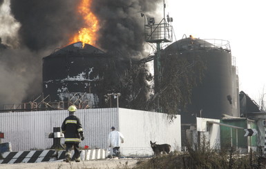 СБУ квалифицировала пожар на нефтебазе под Киевом как 
