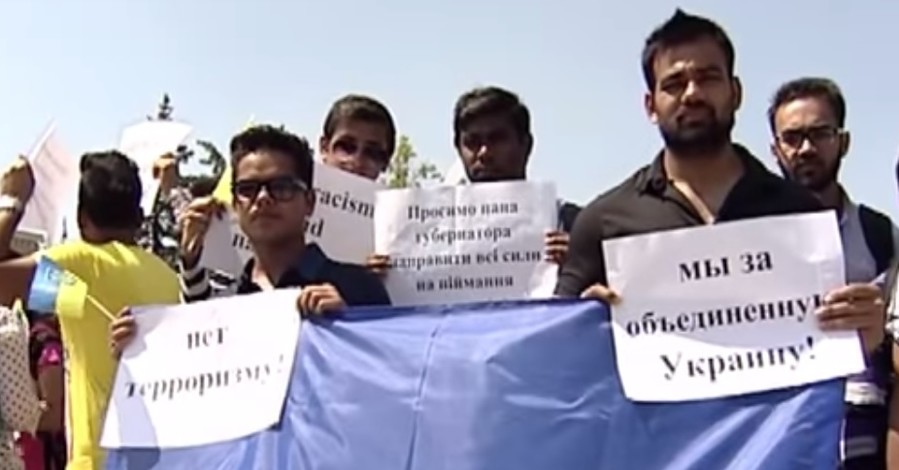 В Харькове студенты-иностранцы устроили митинг против расизма
