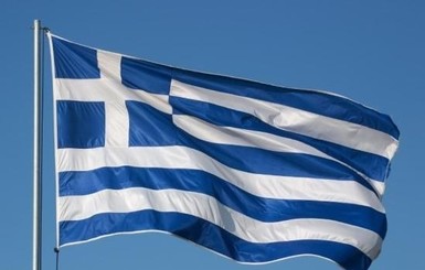 Эксперт: Грецию выгоднее спасти от дефолта