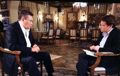 Янукович впервые даст интервью после начала АТО и гибели сына