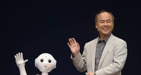 В Японии робота-весельчака купили через 60 секунд с начала продажи