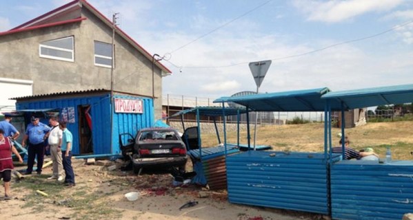 Под Одессой водитель разнес половину рынка: погибли две женщины