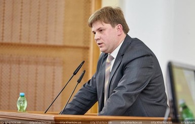 Депутатам харьковского горсовета вручили повестки на сессии