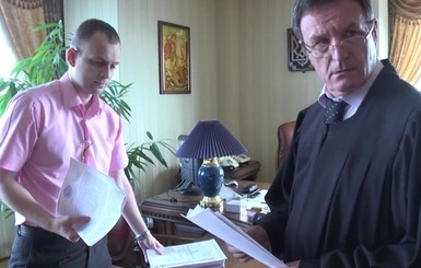 Опальный судья Чернушенко взял отпуск