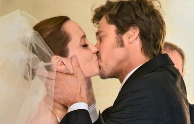 Вместо годовщины свадьбы Джоли и Питт 