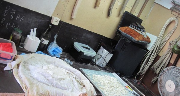 В Черниговской области нотариус торговал наркотиком