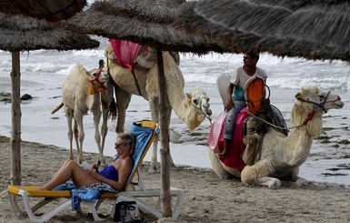 Тунис отменяет налог на въезд в надежде вернуть туристов 