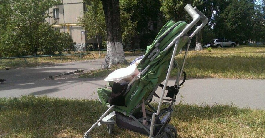 В Киеве водитель наехал на женщину с годовалым ребенком