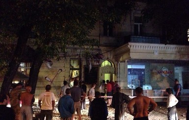 Милиция рассказала подробности ночного взрыва в Одессе