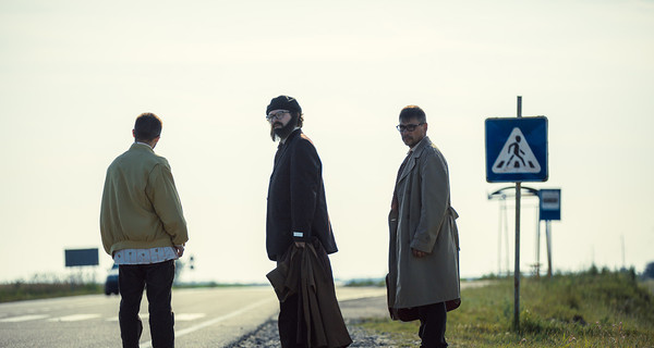 Группа DZIDZIO нелегально собралась в Европу