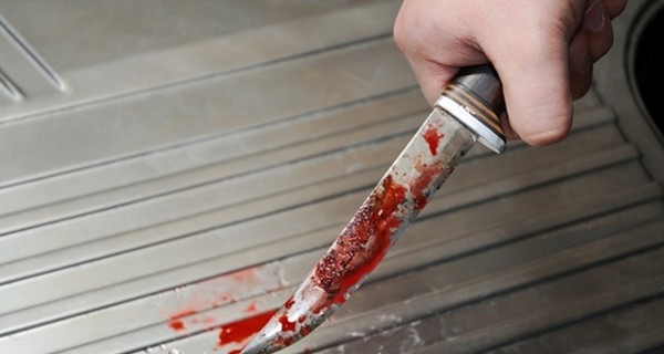 В Николаевской области продавщица избила грабителя с ножом