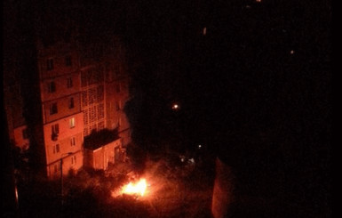 Обстановка в зоне АТО: в Донецке ночью взорвалось авто, под обстрел опять попал коксохим