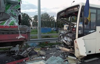 В Полтавской области разбился автобус с Нацгвардией, один человек погиб