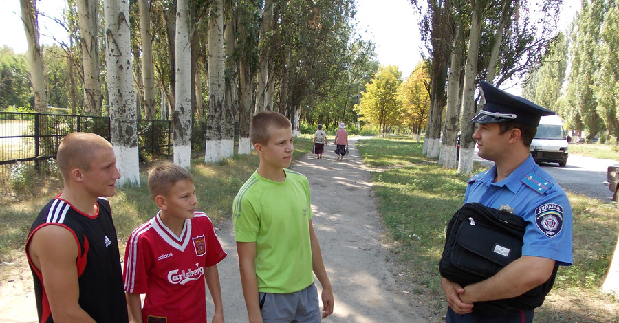 Днепропетровские полицейские будут юридически подкованы и физически выносливы