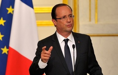 Олланд призвал создать отдельный для еврозоны парламент из-за Греции