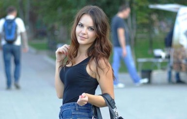 Девушка из Донецка учит киевлянок отбиваться от маньяков