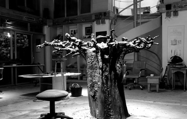 Памятник Ступке сделают в виде вырванного с корнем дерева