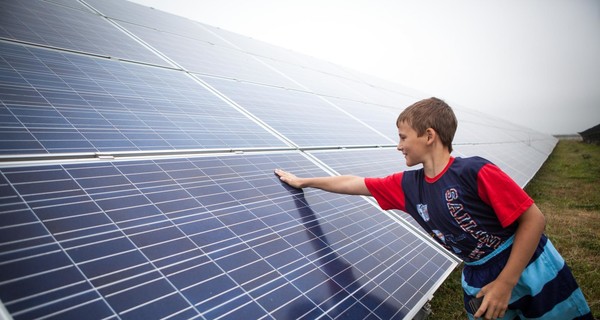Запорожские коммунальщики греют воду солнечными батареями 