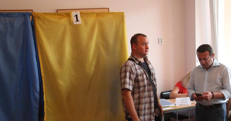 Выборы в Чернигове: обработана почти половина протоколов