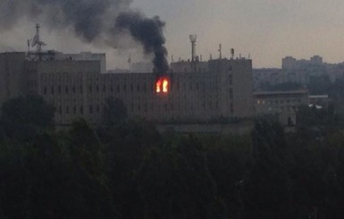 В Харькове несколько часов горел Научно-исследовательский институт