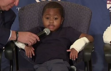 Мальчику из США первым в мире сделали пересадку обеих рук