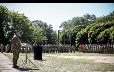 Порошенко: Бойцы ВСУ не покинут позиции в Мариуполе