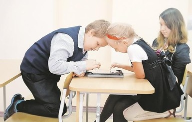 Количество школ в Украине все-таки сократят