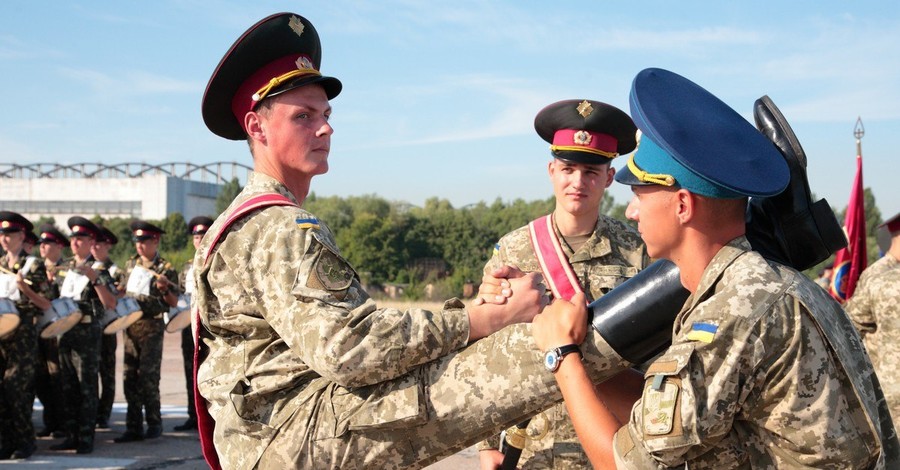 Что думают известные украинцы о военном параде на День Независимости