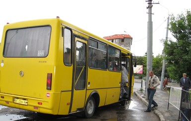 Во Львове за пригородными автобусами будут следить по интернету