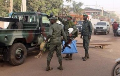 Захват отеля в Мали: среди заложников были четверо украинцев, один погиб