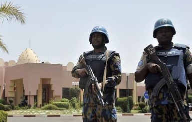 Официально: в Мали погибли два украинца  