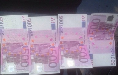 В Киеве студенты продавали фальшивую валюту