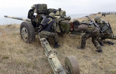 При обстреле Луганщины пострадали двое украинских военных