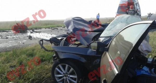 Микроавтобус с украинскими номерами попал в аварию в Румынии  