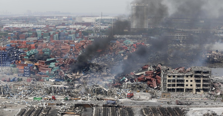 В порту китайского Тяньцзиня снова раздаются взрывы