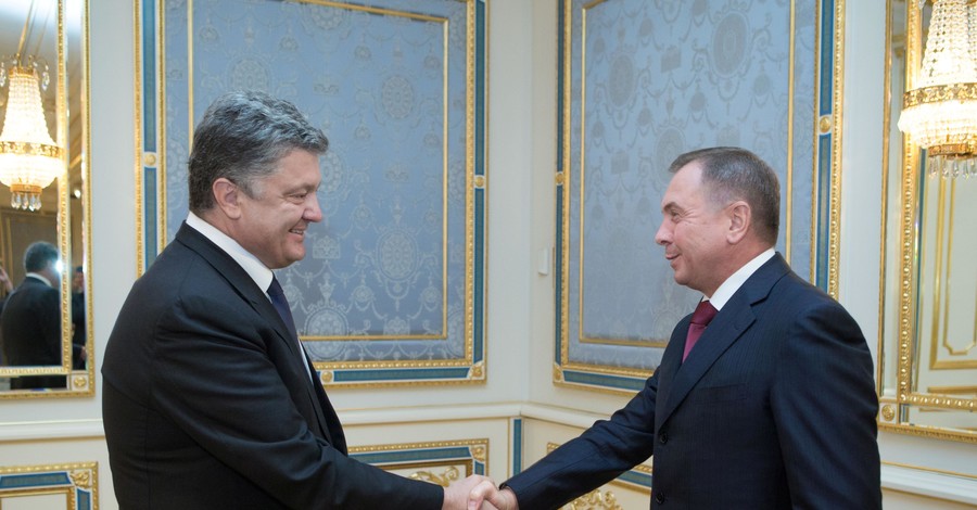 Лукашенко отправил в Киев своего доверенного министра