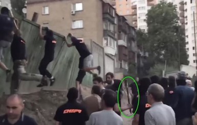 Кто стоит за скандальной стройкой в Голосеевском районе Киева
