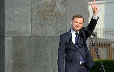 Президент Польши: в переговоры по Донбассу нужно включить США