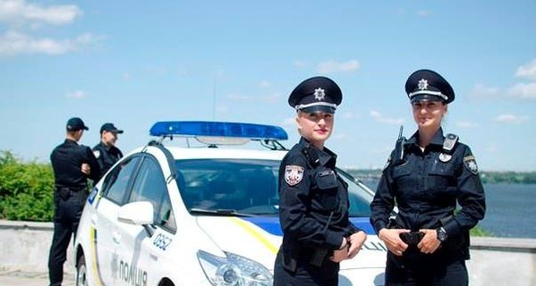 В Днепропетровске тестируют будущих полицейских