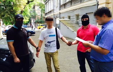 В Одесской области СБУ поймала еще одного своего сотрудника на взятке